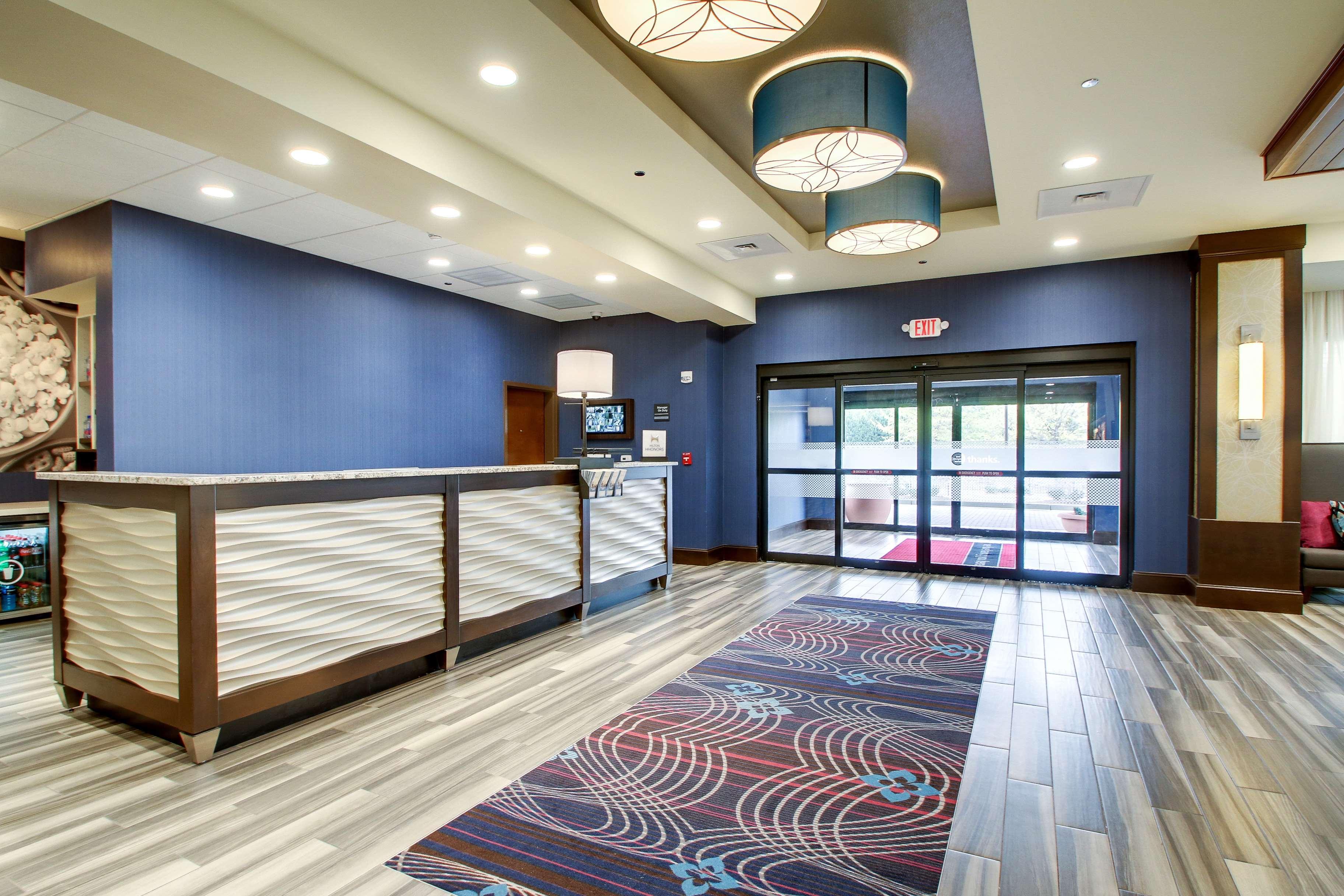 Hampton Inn & Suites Greenville Airport Exterior foto