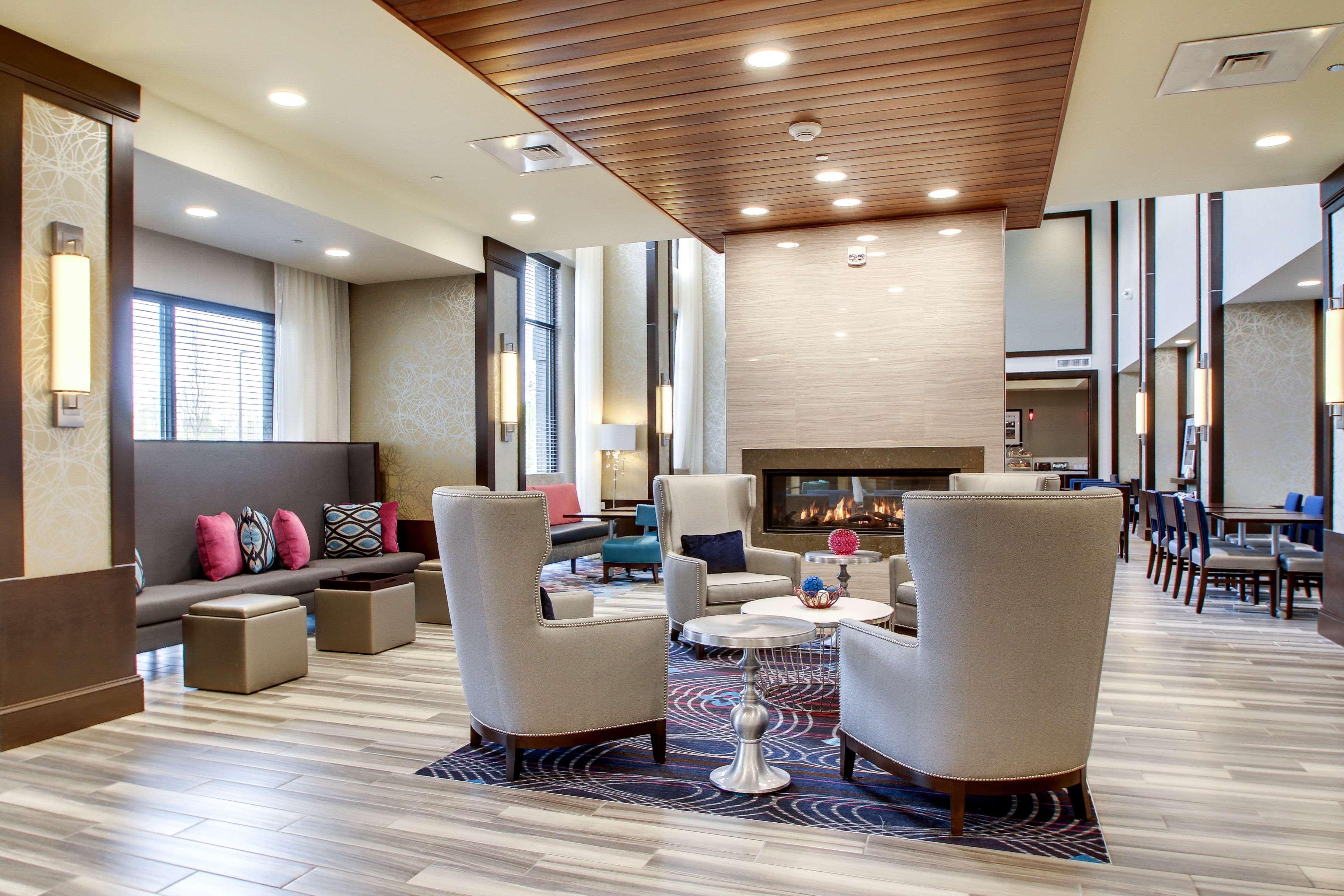 Hampton Inn & Suites Greenville Airport Exterior foto