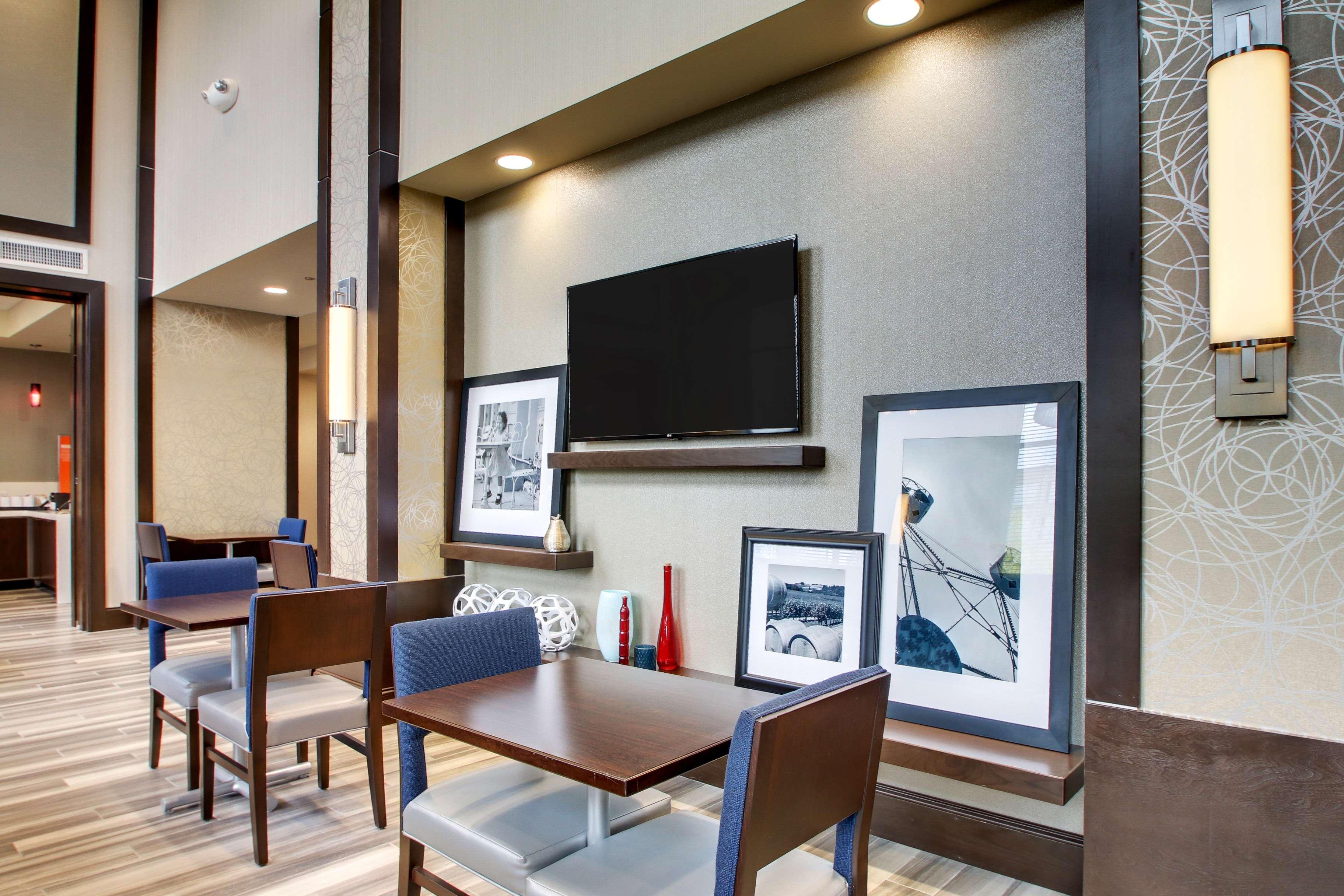 Hampton Inn & Suites Greenville Airport Exterior foto